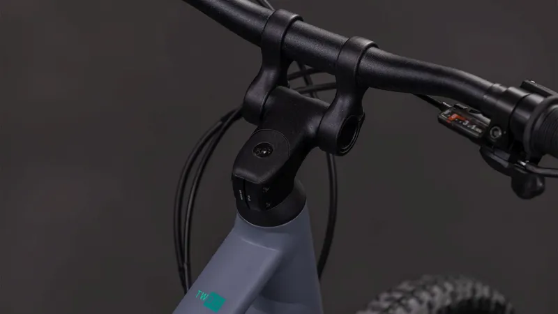 Cube Numove 200 Disc Kids Bike in Lavagrey and Coolgreen-4