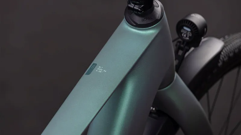 Cube Kathmandu Hybrid C:62 SLT 400Wh Electric Hybrid Bike in Seafoam and Chrome-6