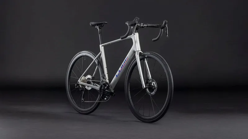 Cube Attain C:62 SLX Road Bike in Sleekgrey and Prism-8
