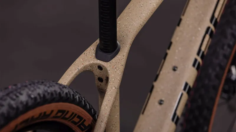 Cube Reaction C:62 SLX Hardtail Mountain Bike in Mineralgrit and Black-4