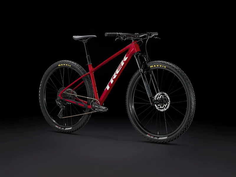 TREK Marlin 8 Gen 3 Hardtail Mountain Bike in Crimson Red-10