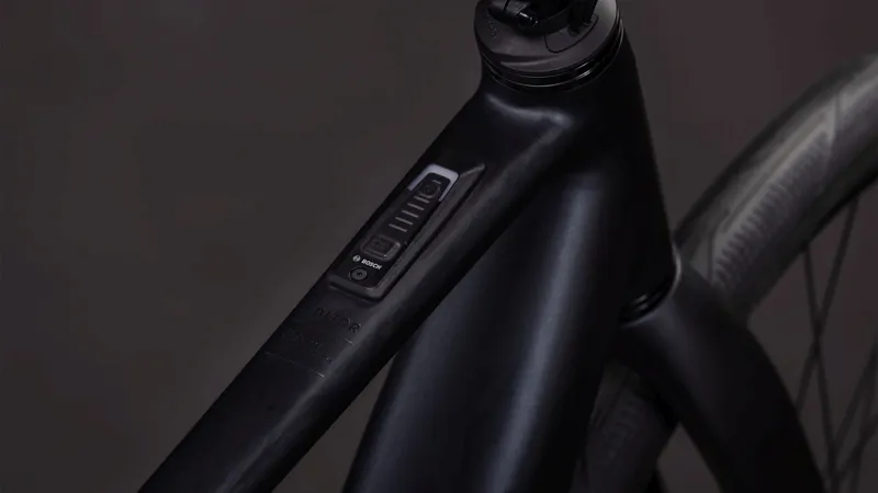 Cube Editor Hybrid Pro 400Wh Eelctric Hybrid Bike in Coal and Prism-4