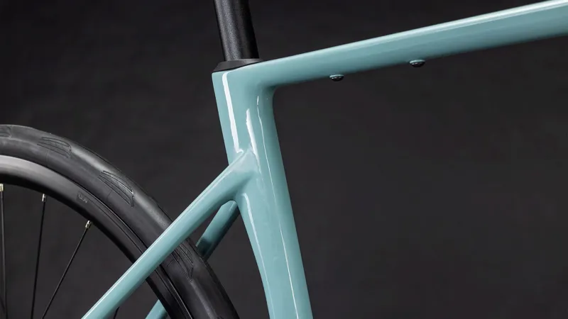 Cube Attain C:62 Race Road Bike in Skylightblue and Cyan-5