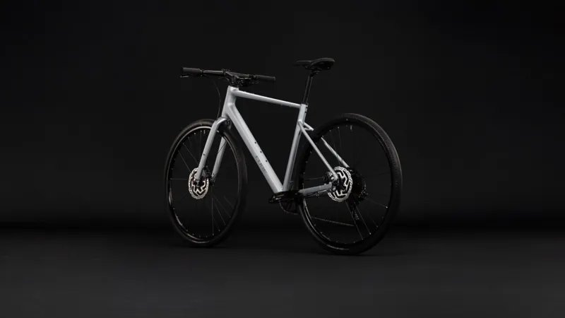 Cube Nulane ONE Hybrid Bike in Silverstar and Reflex-7