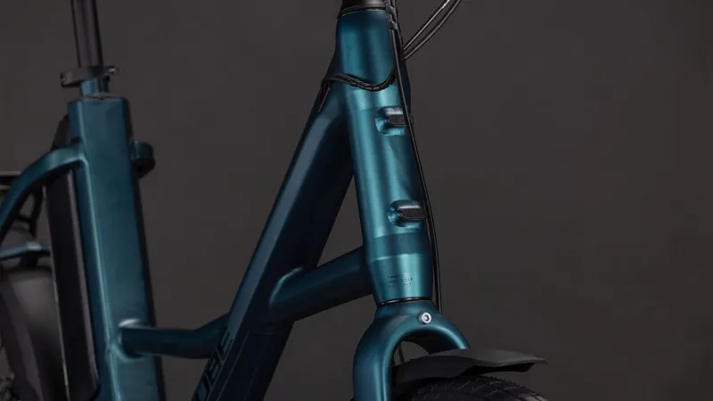 Cube Compact Hybrid 545Wh Unisize Electric Hyrbid Bike in Royalgreen and Black-6