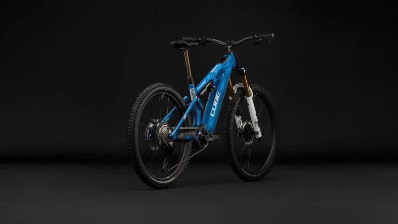 Cube Stereo Hybrid ONE77 HPC AT 800Wh Electric Full Suspension Mountain Bike in Actionteam-10