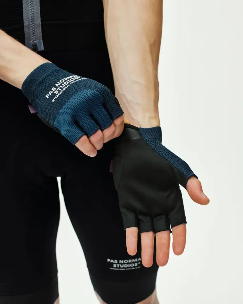 Pas Normal Studios Escapism Mitts in Navy-3
