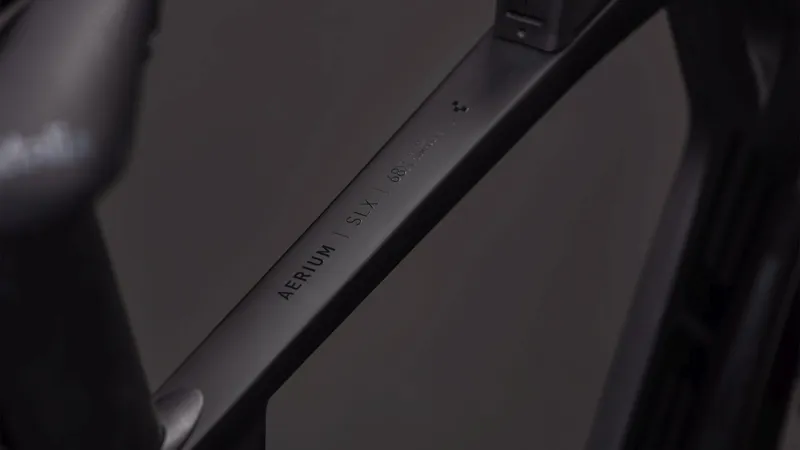 Cube Aerium C:68X SLX Road Bike in Carbon and Black-5