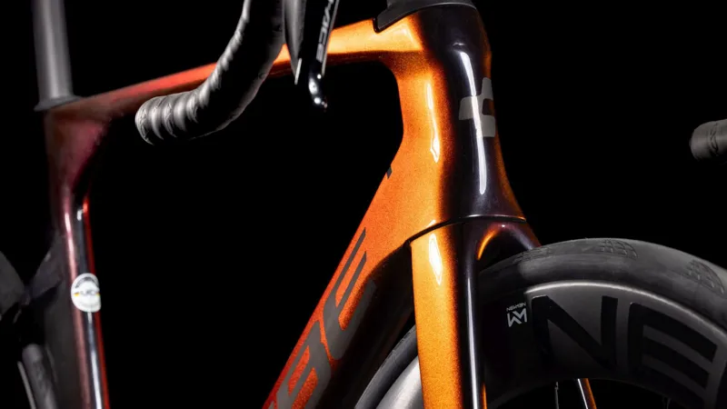 Cube Litening Aero C:68X SLT Road Bike in Solareclipse and Carbon-7