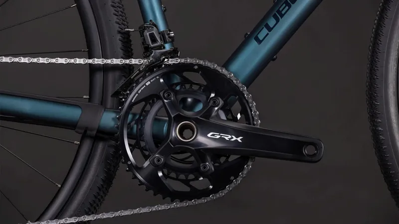 Cube Nuroad Race Gravel Bike in Royalgreen and Black-4