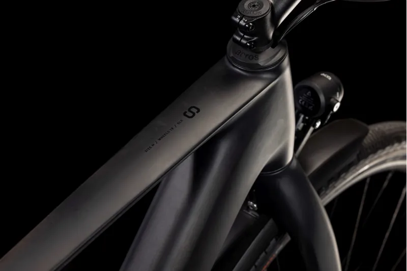 Cube Kathmandu C:62 SLX 400X Electric Hybrid Bike in Carbon and Black-5