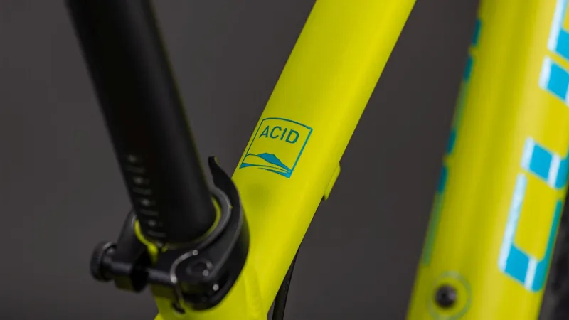 Cube Acid 240 Disc Kids Mountain Bike in Lizard and Blue-4