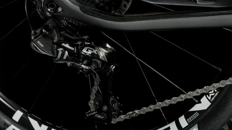 Cube Elite 240 C:62 SLX Kids Mountain Bike in Carbon Blue and Red-5