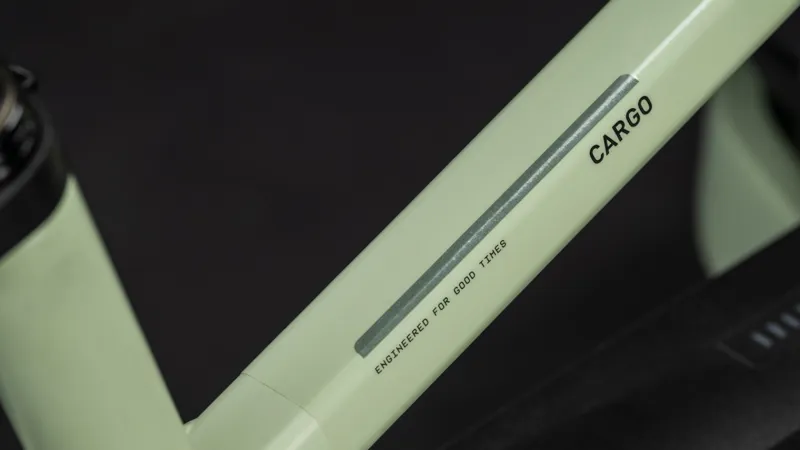 Cube Cargo Hybrid 800Wh Eelctric Cargo Bike in Pea and Reflex-6