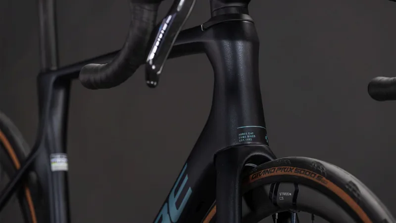Cube Agree C:62 SLX Road Bike in Nightshift and Prism-6