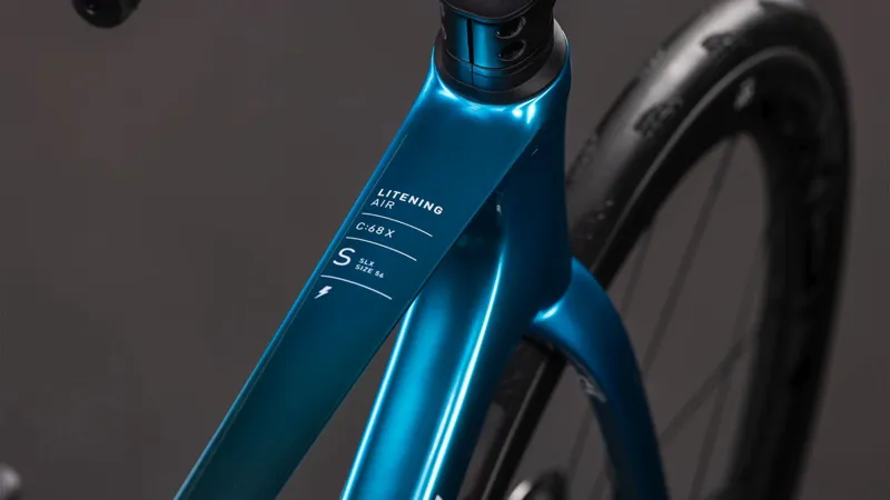 Cube Litening Air C:68X SLX Road Bike in Chromeblue and Liquidblue-8