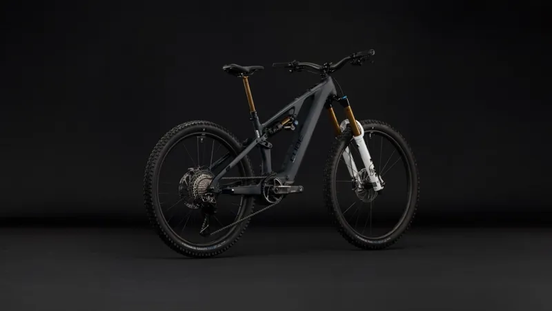 Cube AMS Hybrid 177 C:62 AT 600Wh Electric Full Suspension Mountain Bike in Carbon and White-11