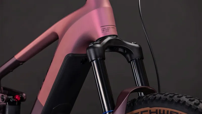 Cube Stereo Hybrid ONE44 PRO 800Wh Full Suspension Electric Mountain Bike in Shiftblush and Raisin-6