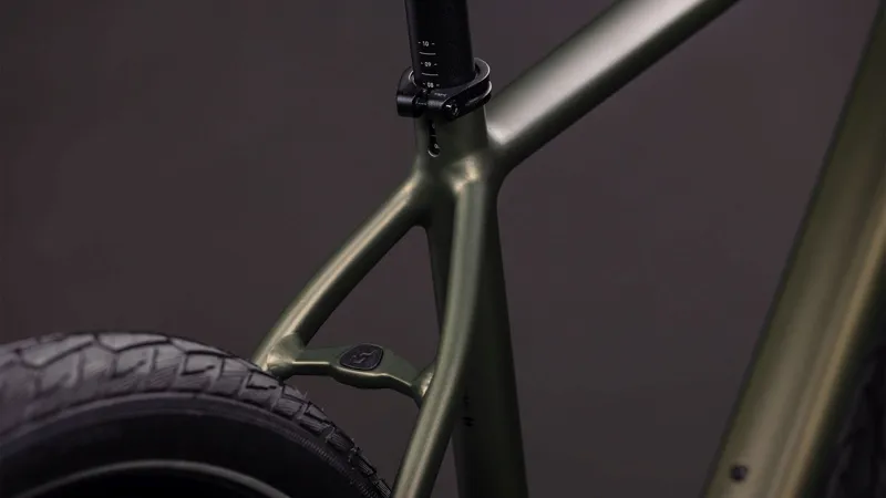 Cube Editor One Hybrid Bike in Reedgreen and Black-6