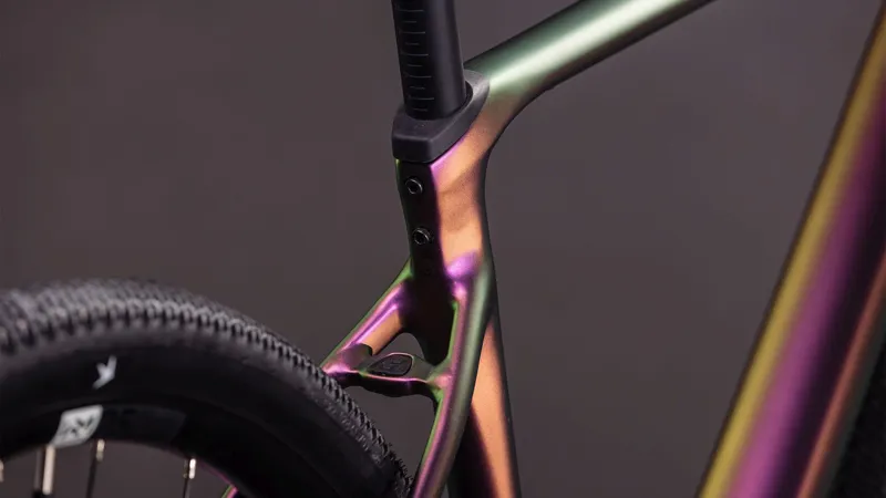 Cube Nuroad SLX Gravel Bike in Molotov and Black-4