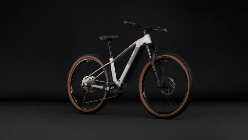 Cube Reaction Hybrid Pro 800Wh Electric Mountain Bike in Lilacbreeze and Prizm-10