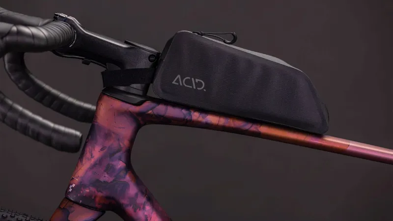 Cube Nuroad C:62 EX Gravel Bike in Shiftblush and Art-7