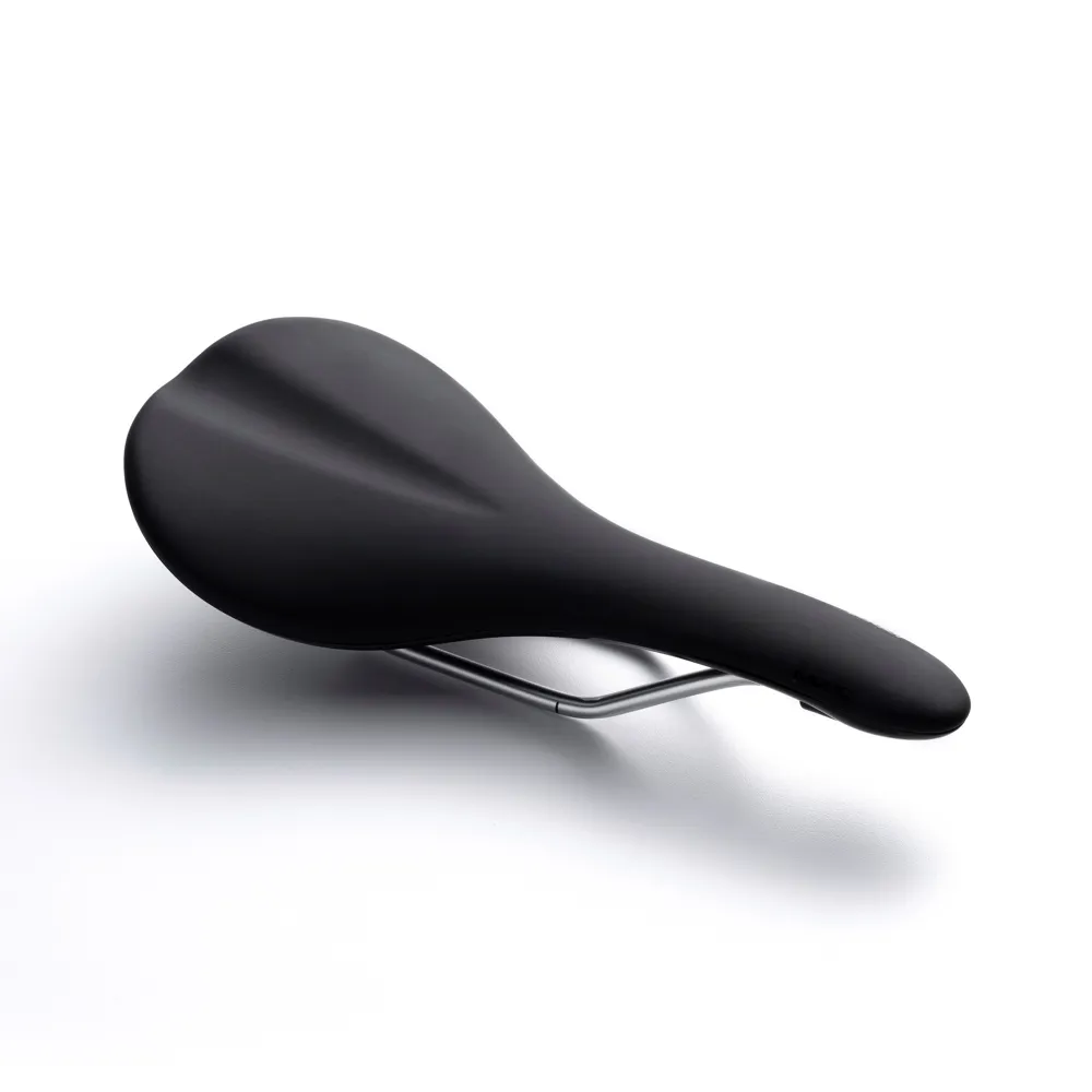Team Cycles Fabric FSD-11 Scoop Race Flat Ti Saddle | Interest FREE Finance & Online Refund Policy.