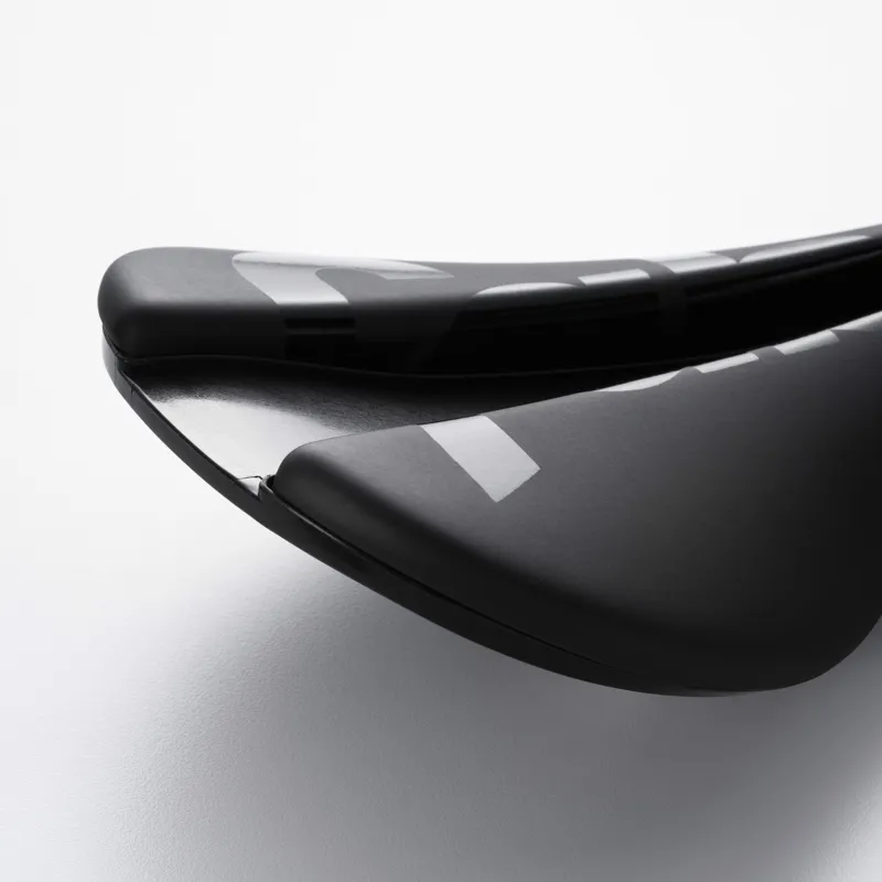 Fabric FSD-21 Line Race Shallow Ti Saddle-1