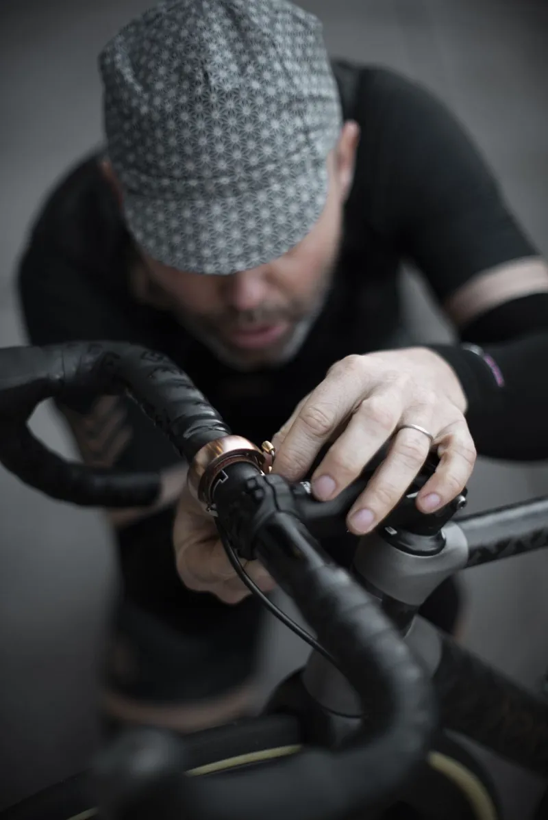 Knog Oi Luxe Small Bicycle Bell in Brass-1