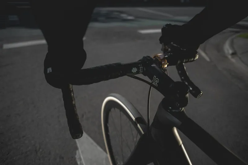 Knog Oi Luxe Large Bicycle Bell in Brass-2