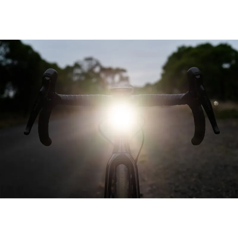 KNOG Front Light Blinder Pro 900 in Black-10