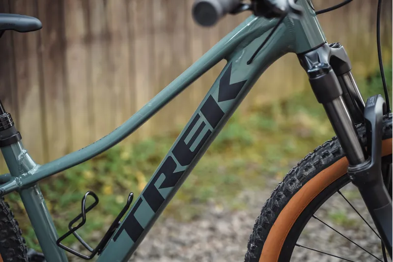 EX HIRE TREK Marlin 7 Gen 3 Hardtail Mountain Bike in Keswick-2