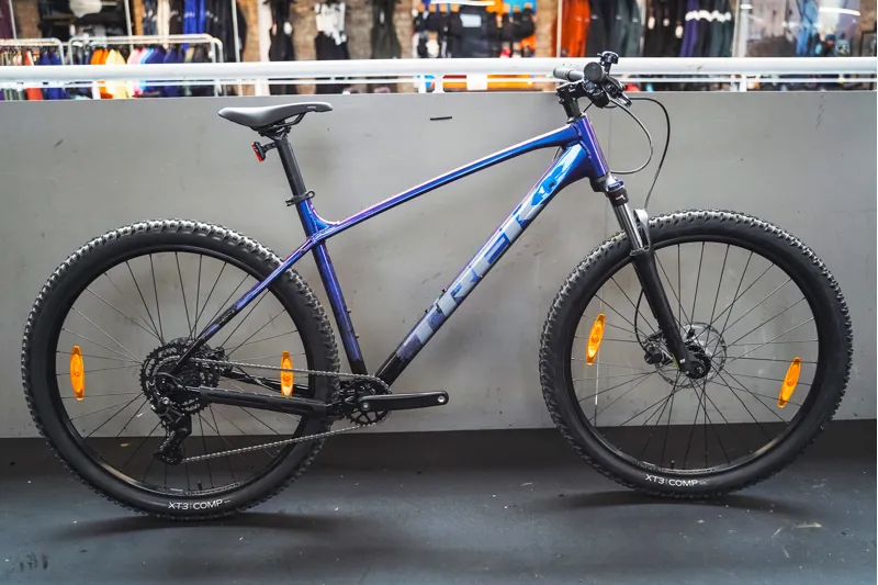 EX DISPLAY TREK Marlin 5 Gen 5 Hardtail Mountain Bike in Purple Flip To Trek Black Fade