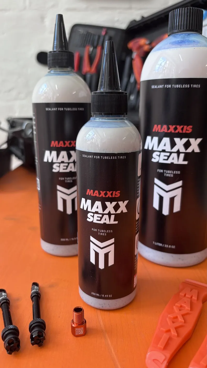 Maxxis Maxx Tyre Sealant - 250ml-2