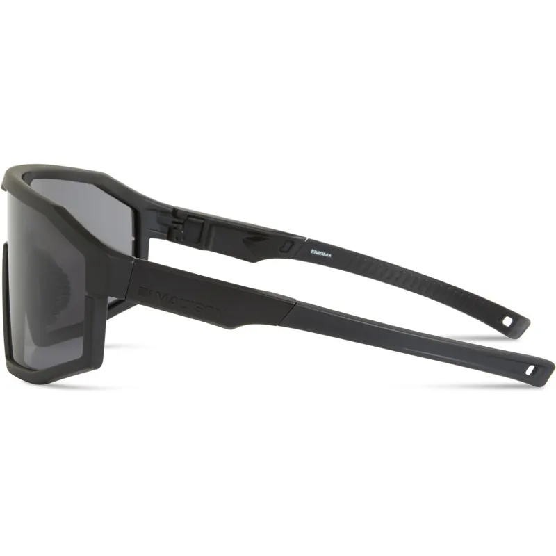 Madison Enigma Glasses in Black Mirror-1
