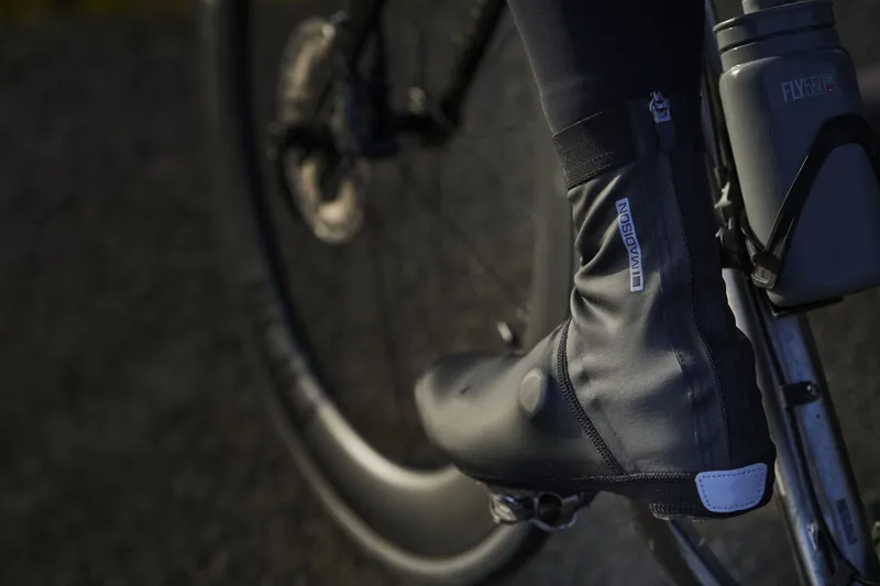 Madison Flux Open Sole Cycling Overshoes in Black-3