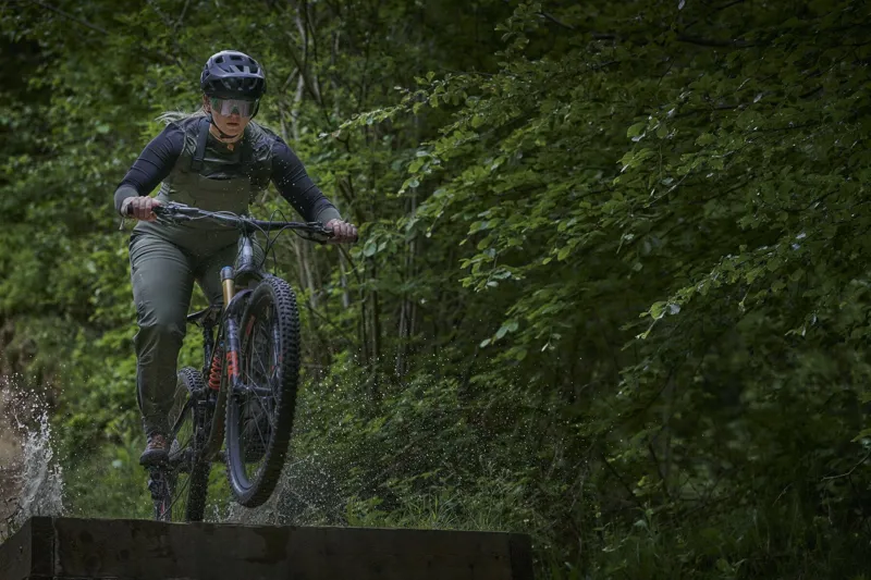 Madison DTE 3-Layer Waterproof Bib Trousers in Midnight Green-5