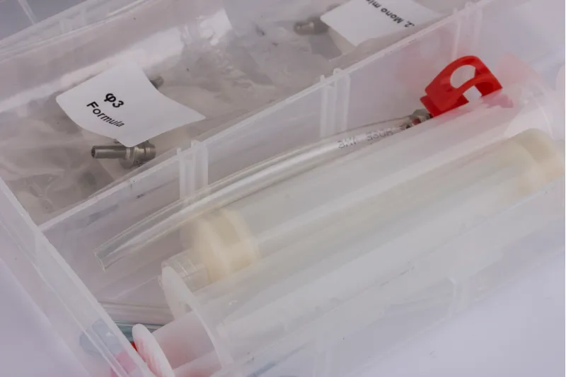 Aztec Universal Brake Bleed Kit with Syringe and Nipples-2
