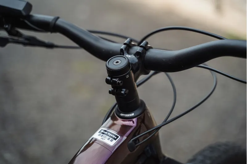 EX HIRE TREK Powerfly+ 6 Gen 5 800Wh Electric Mountain Bike in Sunburst and Dark Star-4