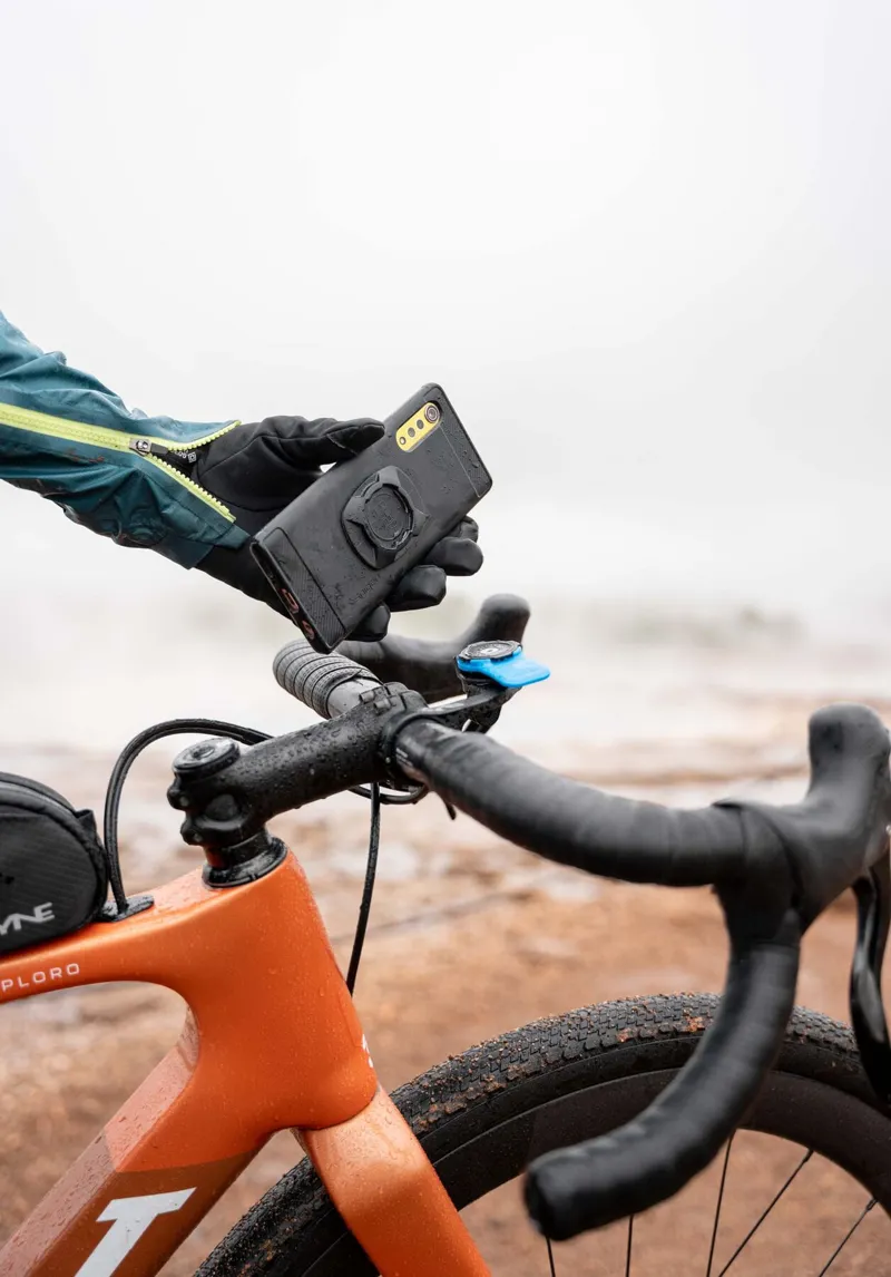 Quad Lock Universal Adaptor V3-1