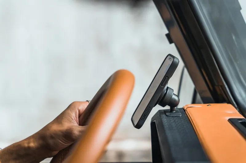 Quad Lock Dashboard and Console Car Mount -1