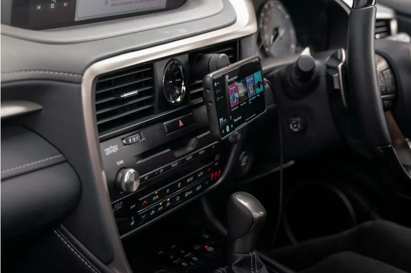 Quad Lock Vent Car Mount-1