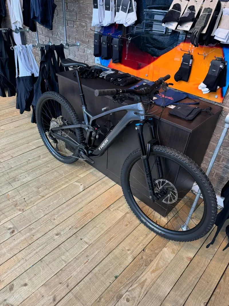 EX-DEMO - TREK Fuel EXe 9.7 360Wh Full Suspension Electric Mountain Bike in Galactic Grey to Black Fade - Large-1
