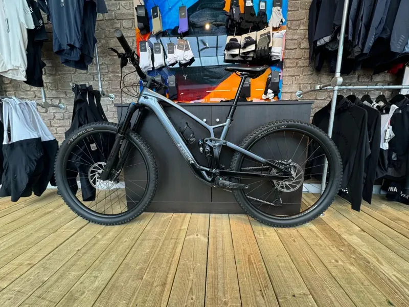 EX-DEMO - TREK Fuel EXe 9.7 360Wh Full Suspension Electric Mountain Bike in Galactic Grey to Black Fade - Large-4