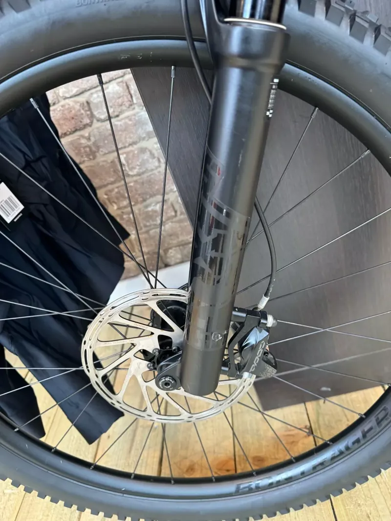 EX-DEMO - TREK Fuel EXe 9.7 360Wh Full Suspension Electric Mountain Bike in Galactic Grey to Black Fade - Large-5