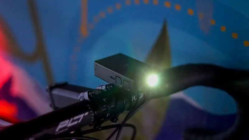 TOOO Cycling Front Camera Light Combo -5