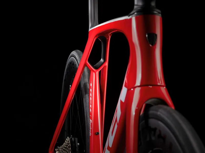TREK Madone SLR 7 Gen 7 Road Race Bike in Viper Red-6