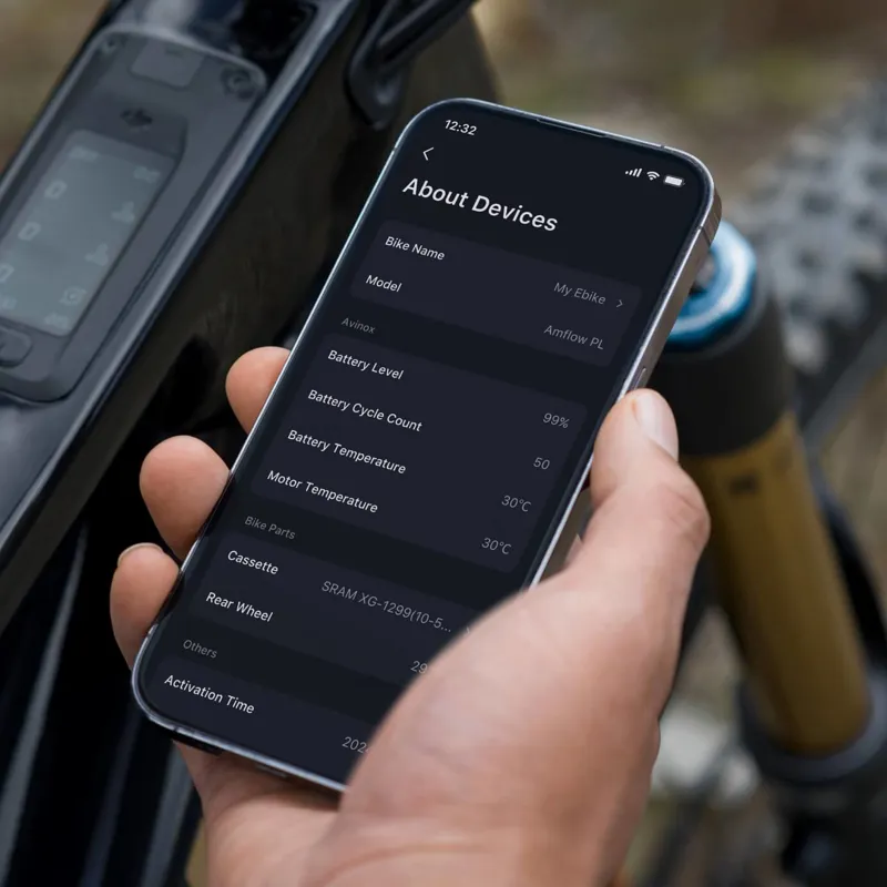 Amflow PL Carbon Pro 800Wh Electric Full Suspension Mountain Bike in Cosmic Black-5