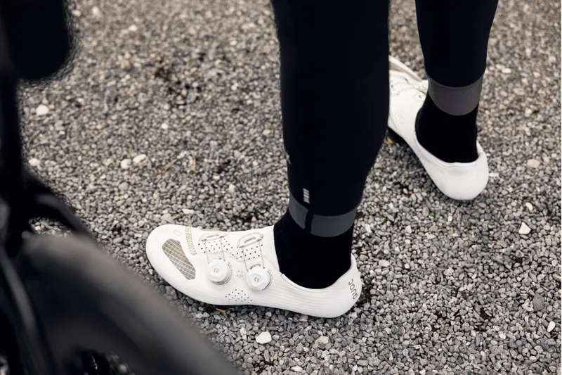 QUOC M3 Air Road Cycling Shoe in White-6