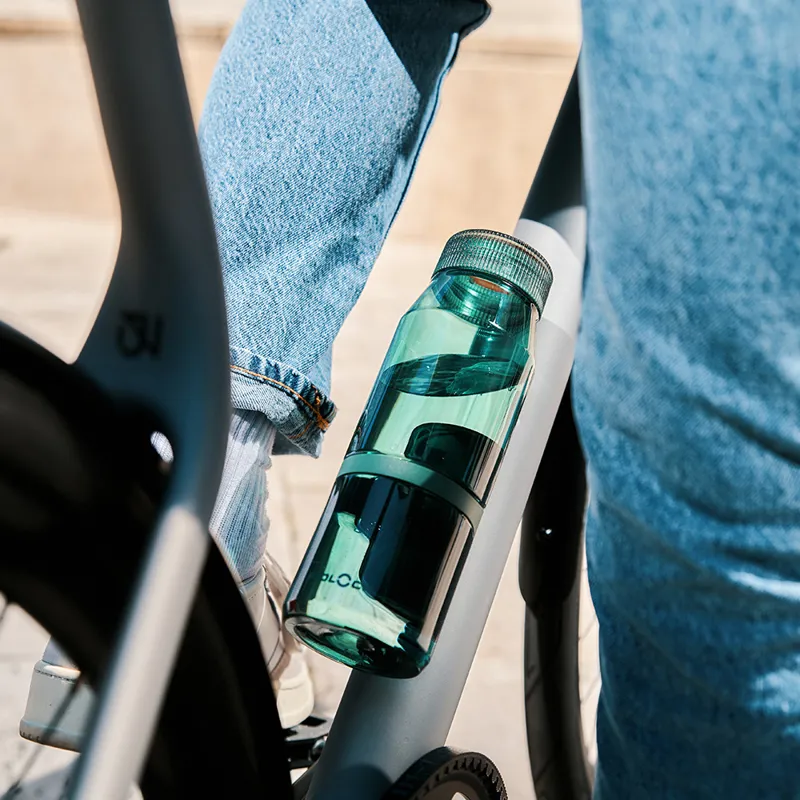 Fidlock TWIST Bottle 700 Life + Bike Base Clear Dk Red 700ml-1